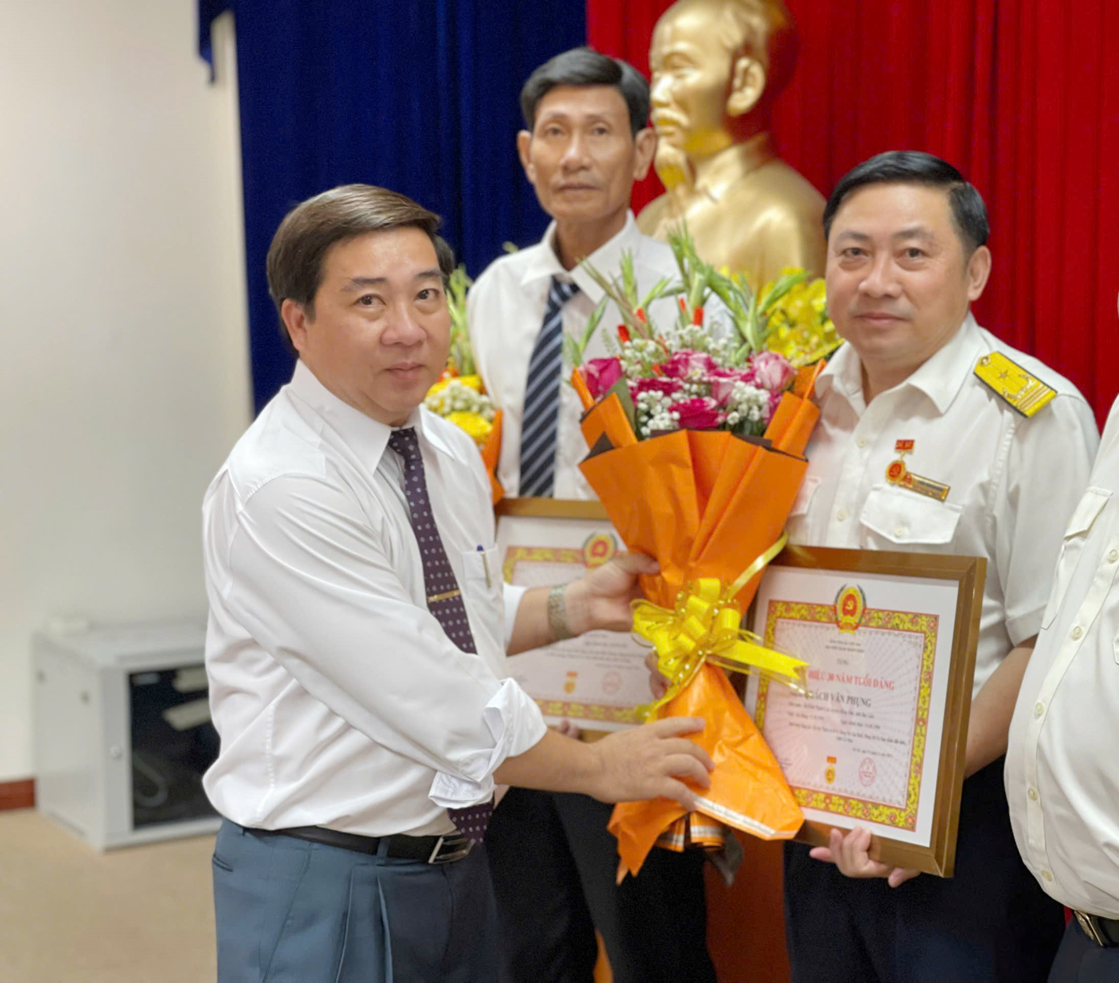 anh tin bai
