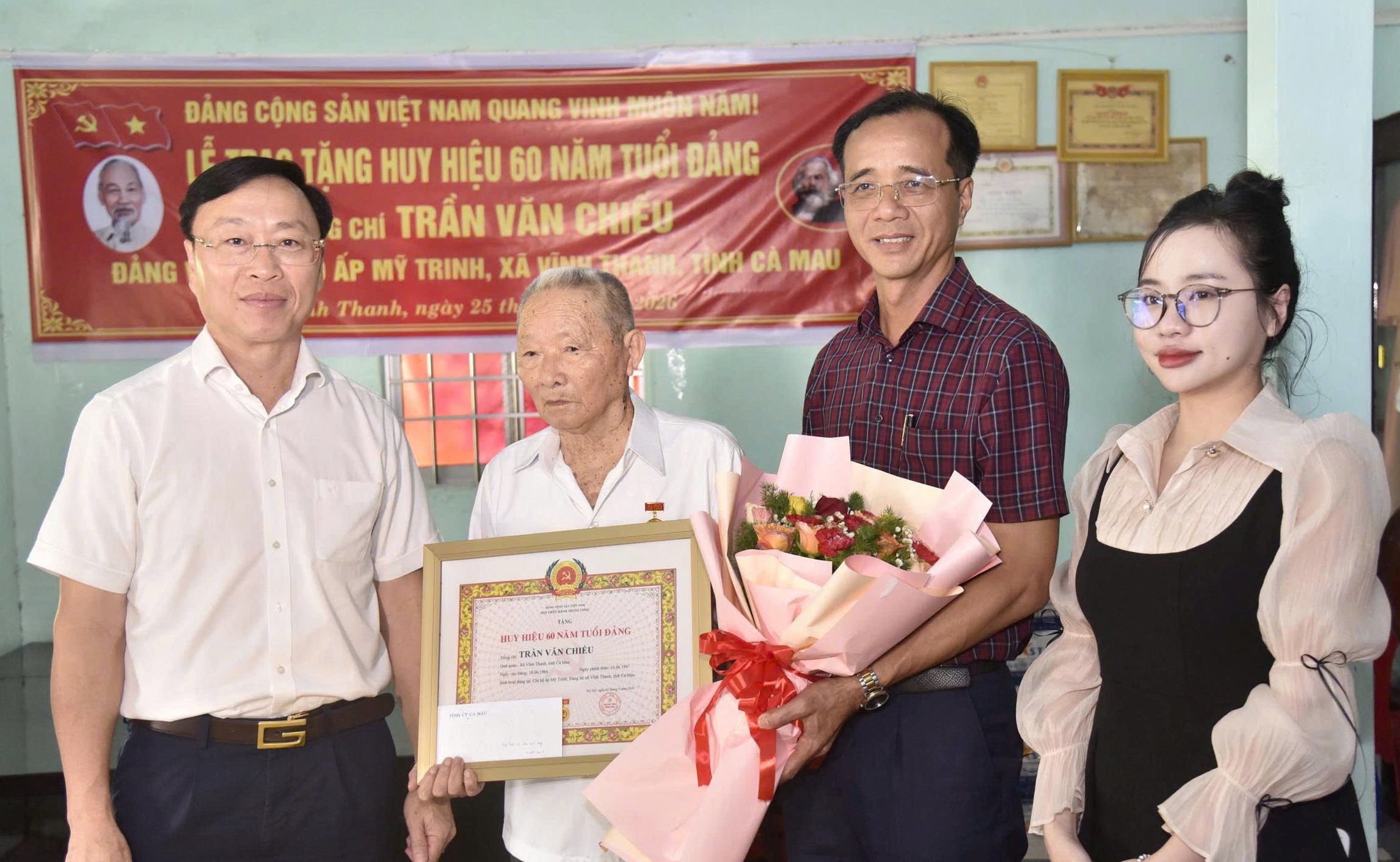 anh tin bai