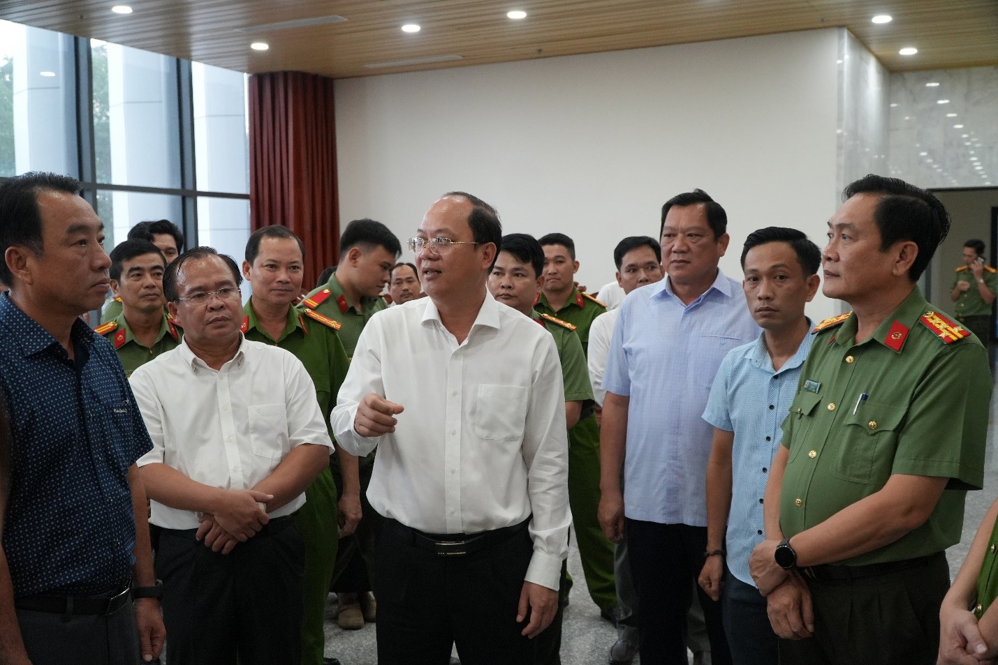 anh tin bai